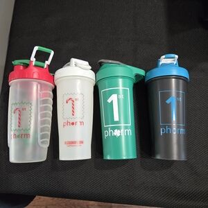 (4) Shaker Bottle Set - Red, White, Green, Gray
